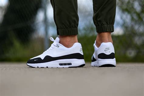 nike air max 1 essential herren schwarz weiß|Nike Air Max 1 Essential Schuh (Herren).